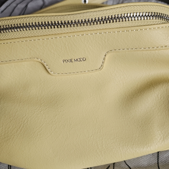 NWOT PIXIEMOOD Brooklyn crossbody in Lemonade - Picture 3 of 5